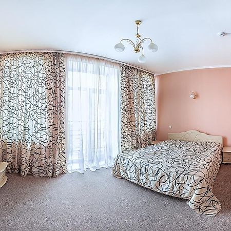 Sozh Hotel Gomel Quarto foto